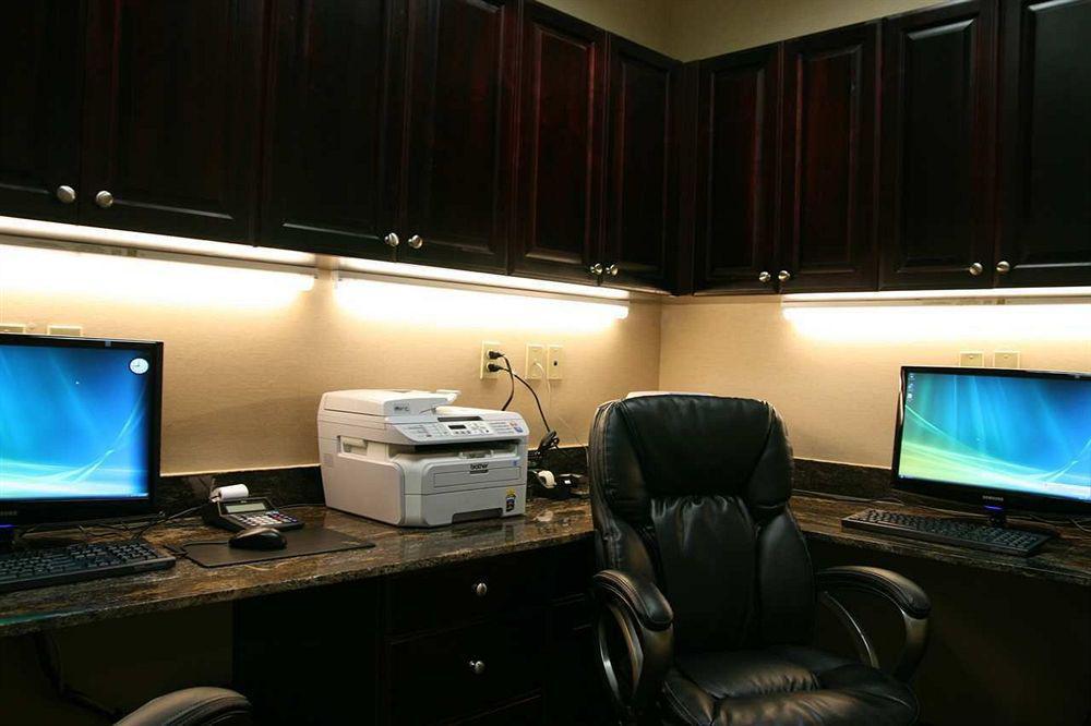 Hampton Inn & Suites Mission Faciliteiten foto